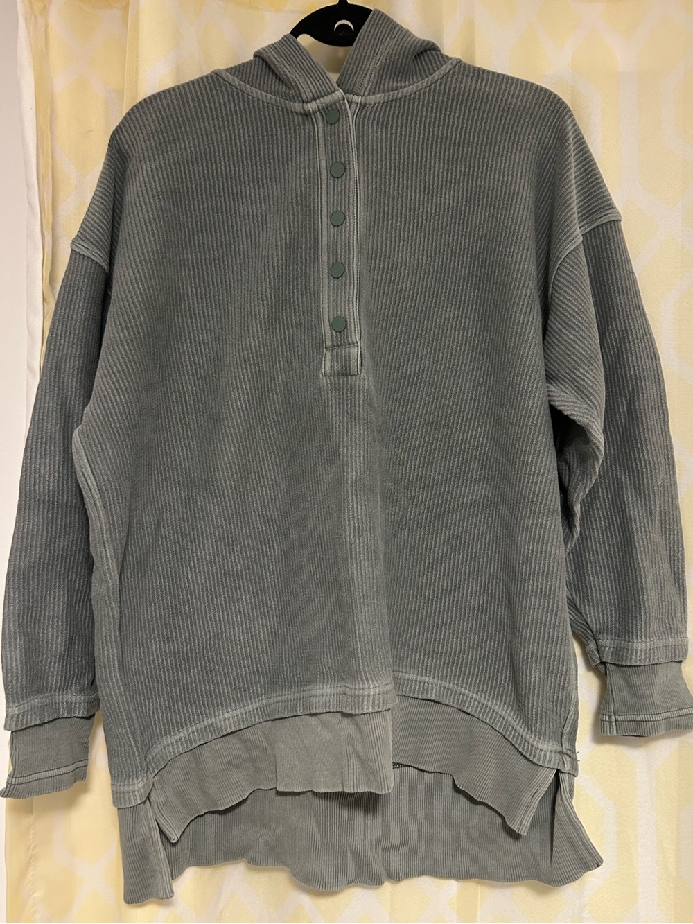 Aerie oversized button up hoodie